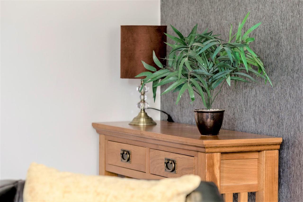 Stunning 1 Bed At Holyrood Palace & Arthurs Seat Εδιμβούργο Εξωτερικό φωτογραφία